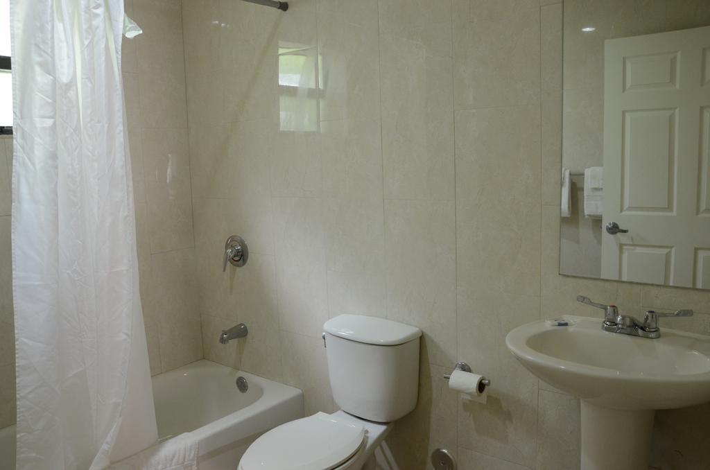 Carl'S El Padre Motel Miami Dış mekan fotoğraf